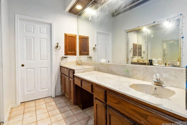 Foto del edificio - 17915 Summer Knoll Dr