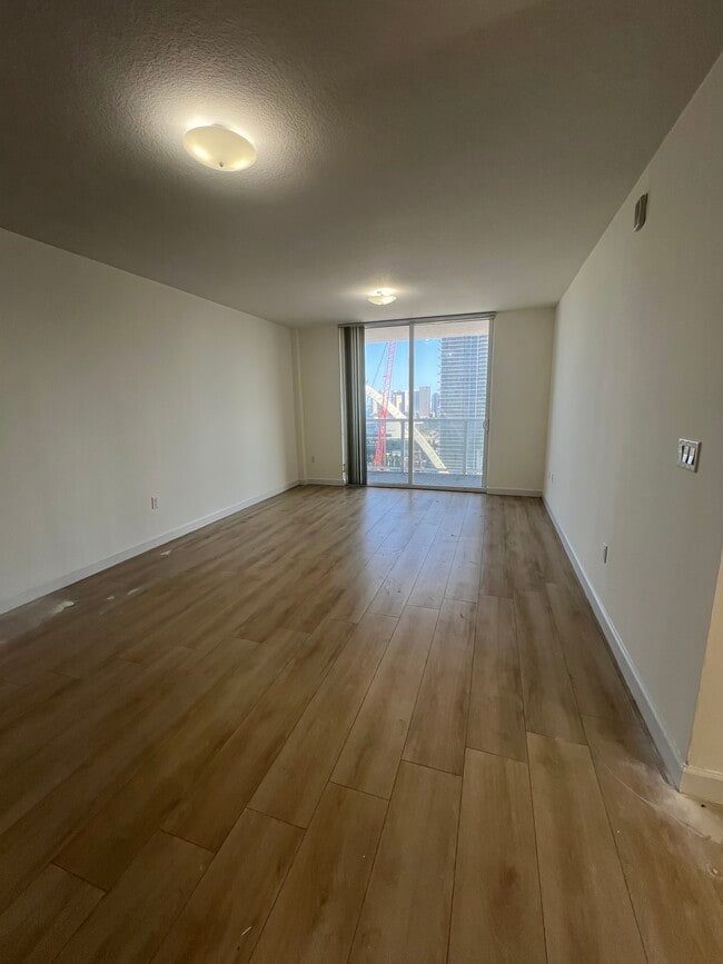 Foto del edificio - 154 NE 23rd St