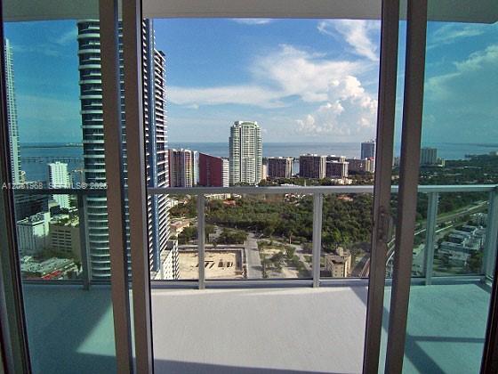 Foto del edificio - 79 SW 12th St