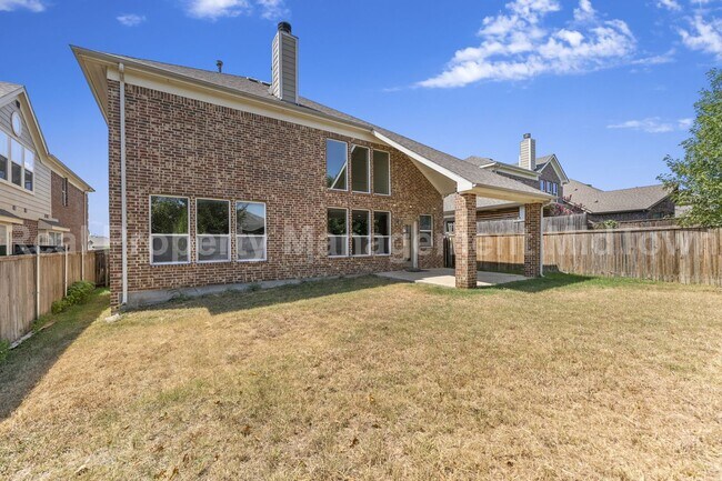 Foto del edificio - 4106 Horseshoe Ln