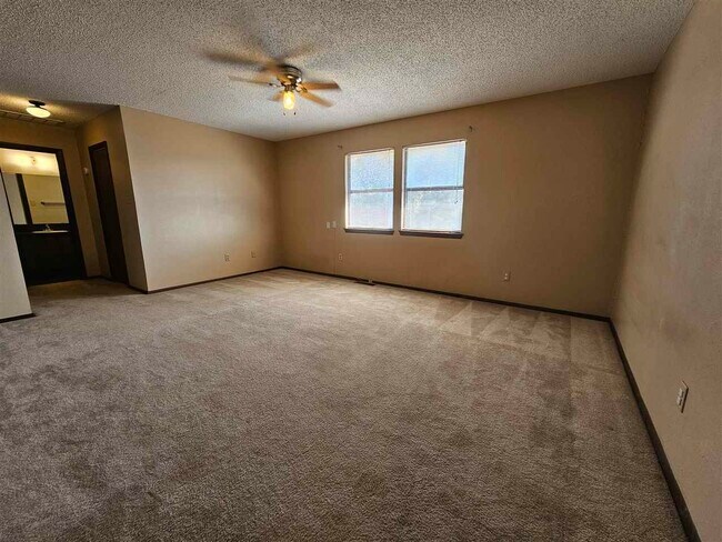 Building Photo - 1104 NW 52nd Cir