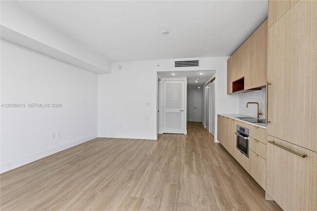 Foto del edificio - 90 NE 32nd St