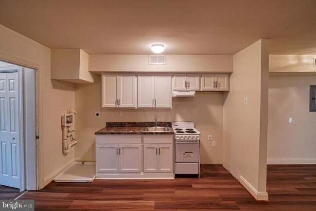Building Photo - 1266 Meigs Pl NE
