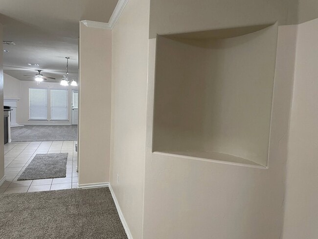 Building Photo - 8204 NW 105th St