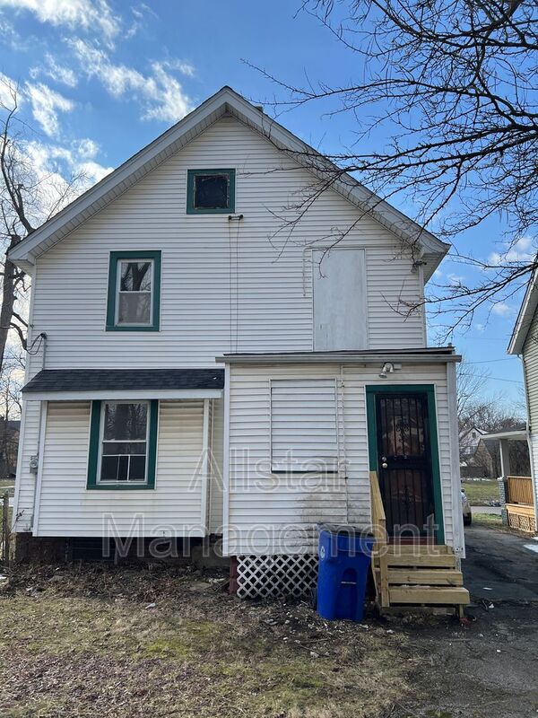 Building Photo - 3467 E 125th St