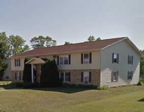 Building Photo - 5907 Spartan Dr