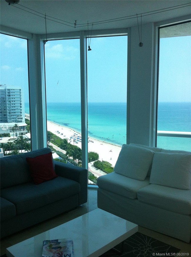 Building Photo - 6515 Collins Ave