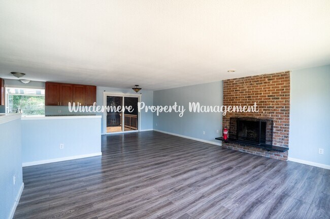 Foto del edificio - Gorgeous, Spacious 4 bed Home, CK Schools,...