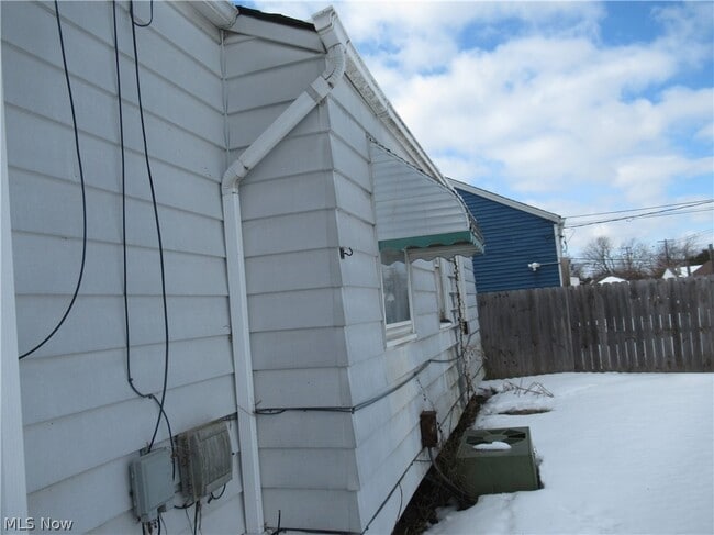 Foto del edificio - 13510 Sherry Ave