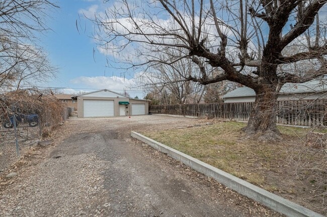 Building Photo - 3848 S 400 E