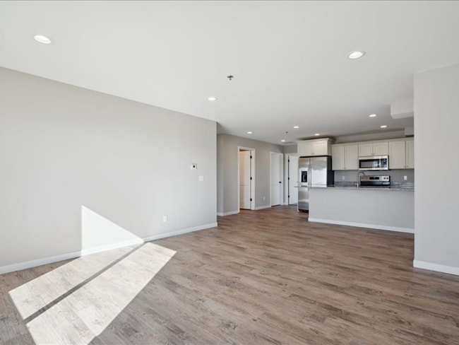 Building Photo - 7028 Thunder Vly Dr