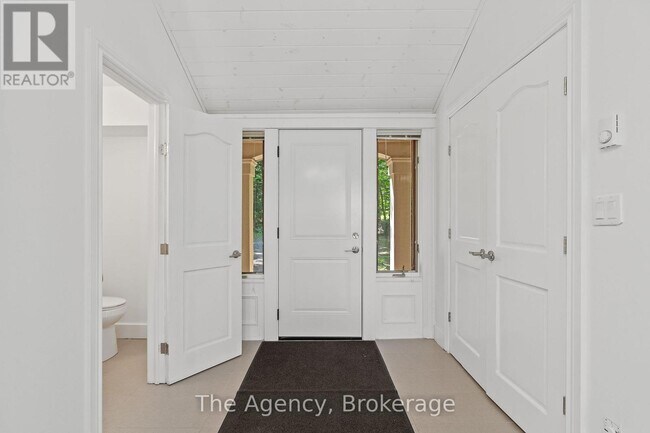 Photo du bâtiment - 1059 Hallett Rd