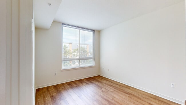 Interior Photo - 1200 East West