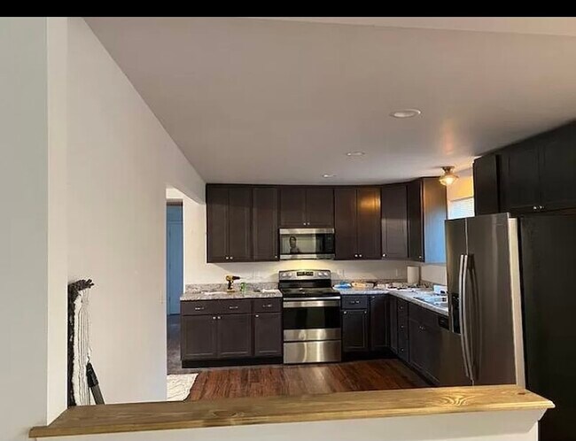 Foto del edificio - 31 New Sugar Creek Rd