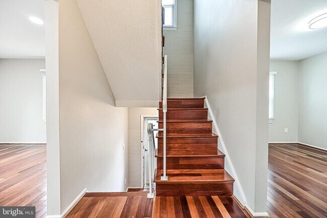 Foto del edificio - 5572 Kendrick Ln