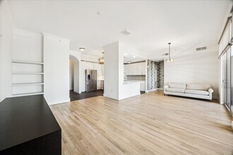 Building Photo - 3333 Allen Pkwy