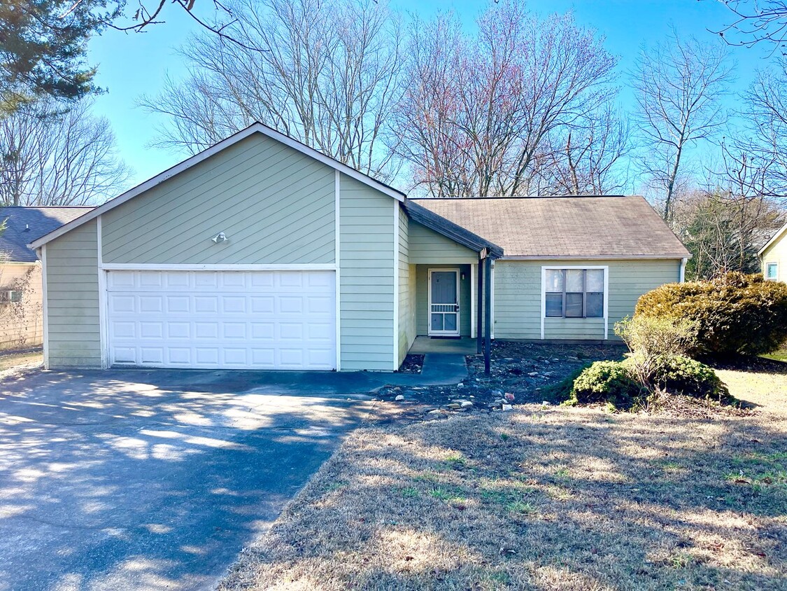 Primary Photo - Welcome to this beautiful 3-bedroom, 2-bat...