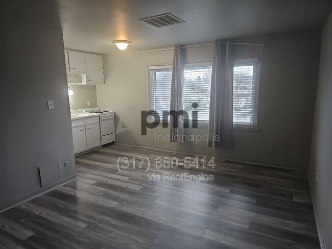 Interior Photo - D&T Nest