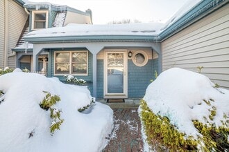 Building Photo - 67 Crystal Brook Way