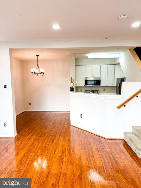 Foto principal - 5211 Duke Ct