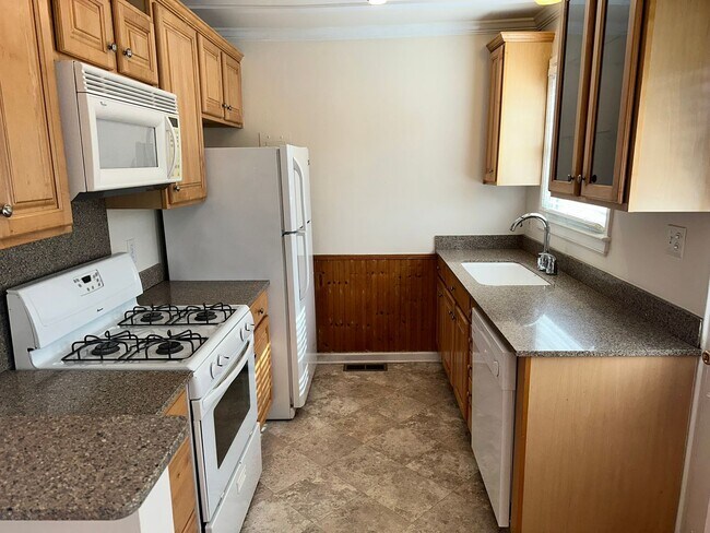 Foto del edificio - Adorable 2 Bedroom Condo in Selwyn Village!