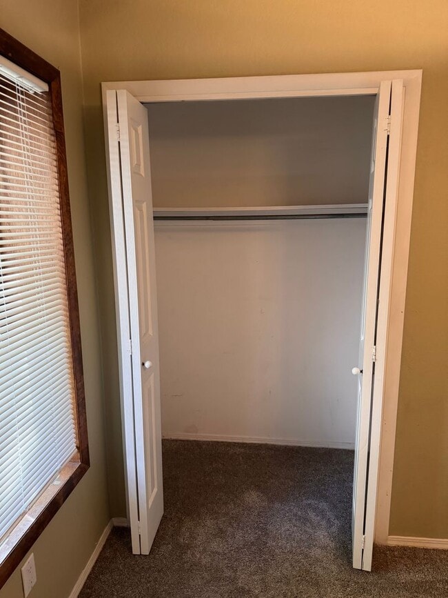Building Photo - Cheshire Home for Rent!