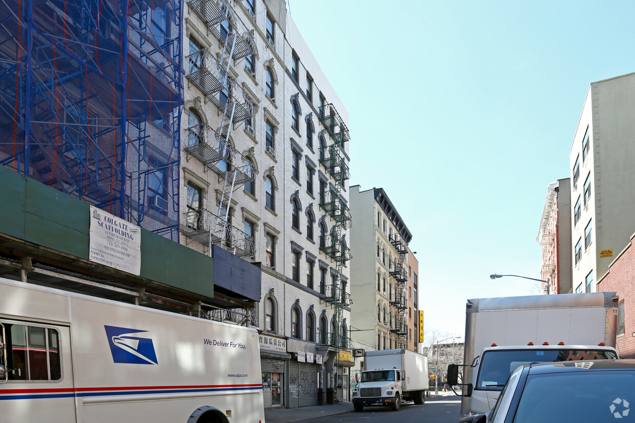 Foto del edificio - 299 Broome St