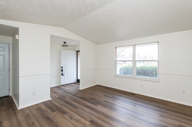 Building Photo - 6292 Greenfield Way