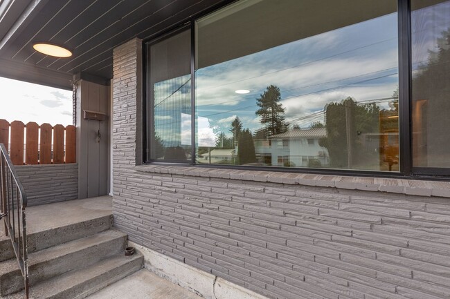 Photo - Crowne Pointe Apartment Homes