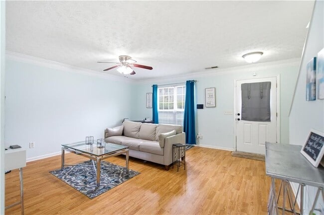 Building Photo - 5606 Union Pointe Dr