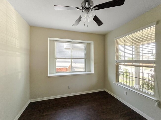 Building Photo - 512 Canadian Springs Dr