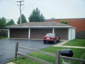 Estacionamiento - 14475 Jefferson Ave