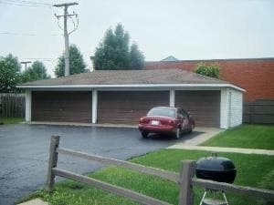 Parking - 14475 Jefferson Ave