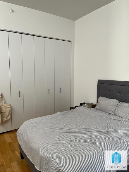 Foto del edificio - 325 5th Ave
