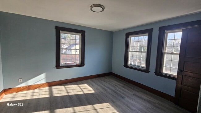 Building Photo - 3 Woodland St