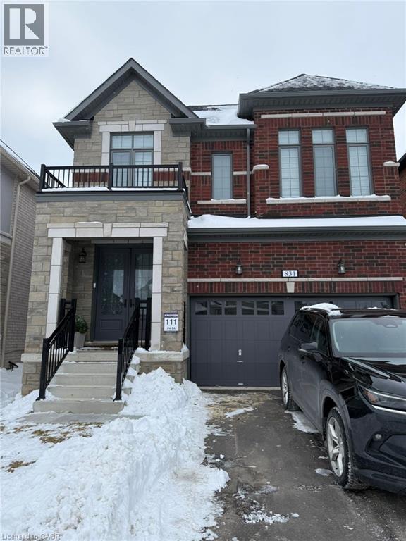 Photo du bâtiment - 831 Sobeski Ave