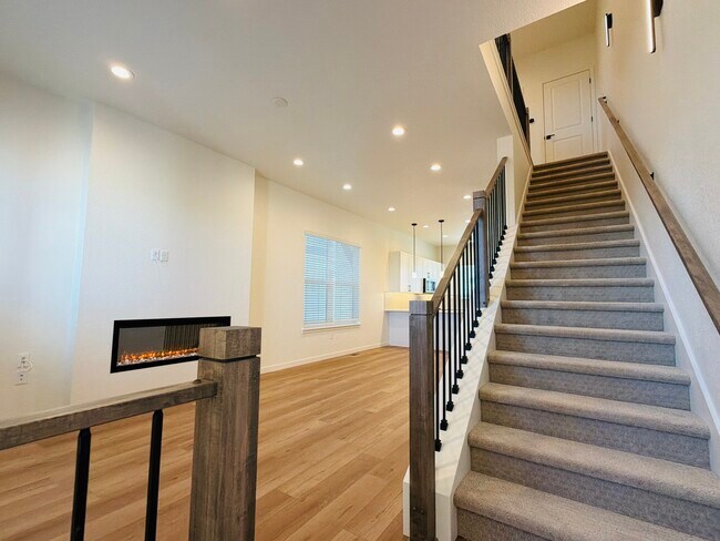 Foto del edificio - 7174 Clove Hitch Hts