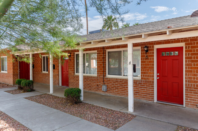 Building Photo - 1612 W Mulberry Dr