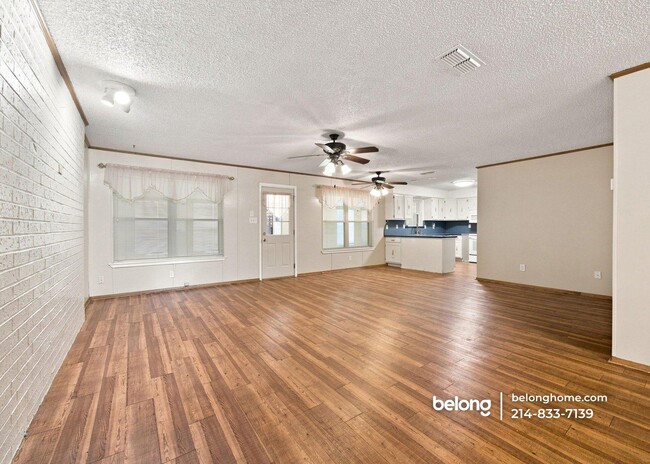 Building Photo - 1624 Lands End St