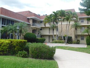 Building Photo - 5500 Tamberlane Cir