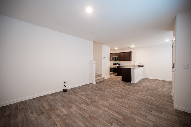 Building Photo - 2731 Amber Glow LN