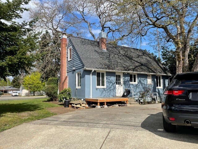 Building Photo - 9630 Bridgeport Way SW