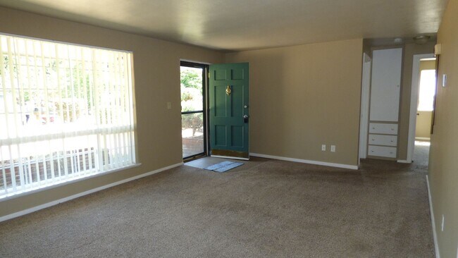 Foto del edificio - Rent Special: $500 Off First Full Months R...