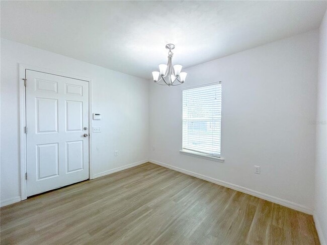 Foto del edificio - 2738 SE 21st Rd