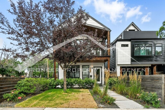 Stunning Home with Washer/Dryer and Centra... - Stunning Home with Washer/Dryer and Centra...
