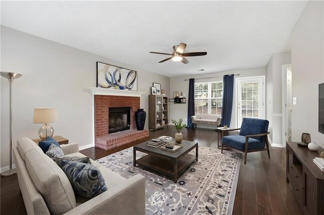 Building Photo - 4255 Willow Springs Dr
