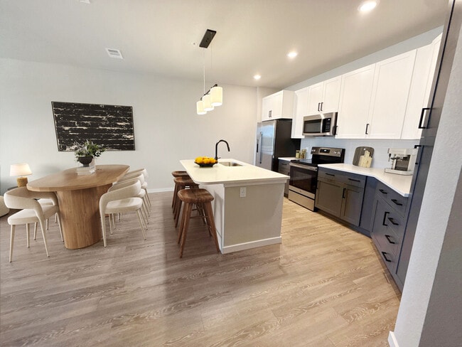 Interior Photo - Integra Village at Tymber Creek