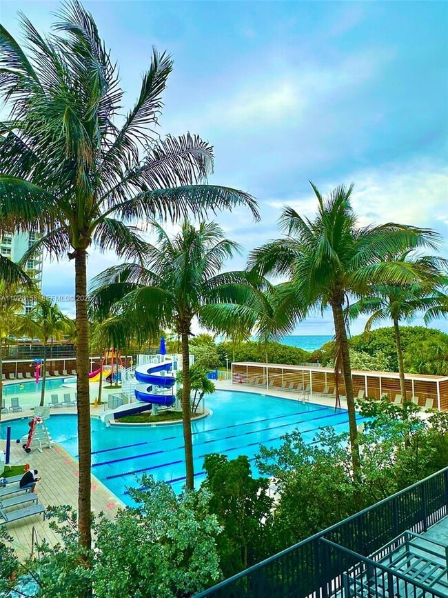 Building Photo - 9273 Collins Ave