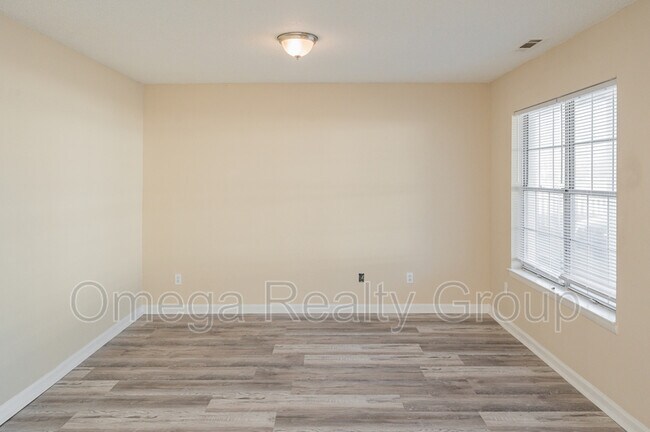 Foto del edificio - 3328 Meridian St N