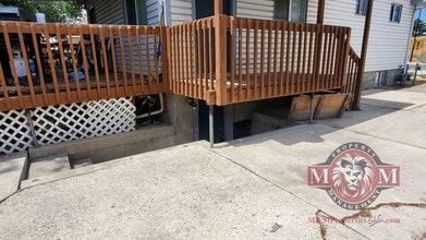 Building Photo - 133 Cottage Ave